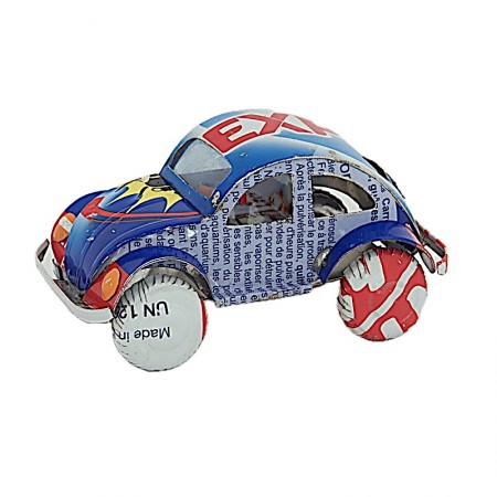 Voiture VW coccinelle canettes recyclées