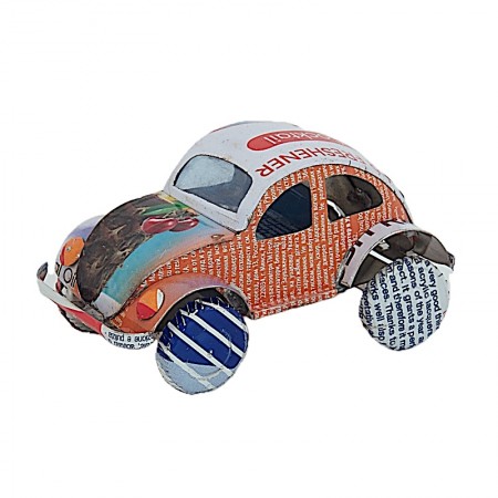 Voiture VW coccinelle canettes recyclées