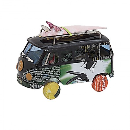 Van combi VW avec surf canettes recyclées