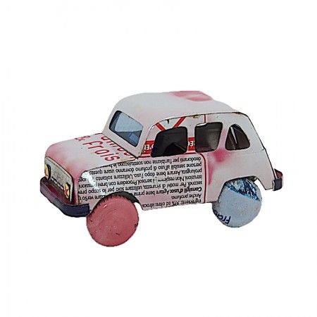 Voiture Citroën 4L canettes recyclées
