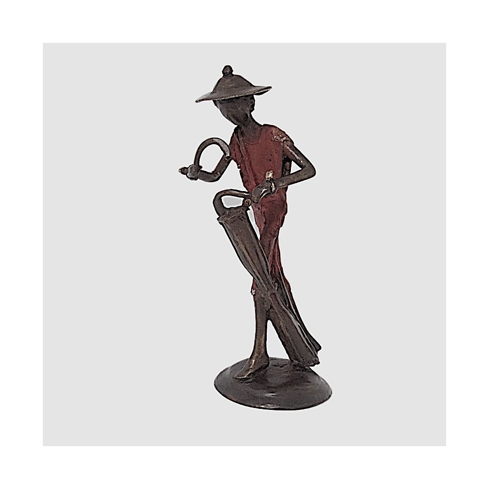 Statue bronze musicien en rouge