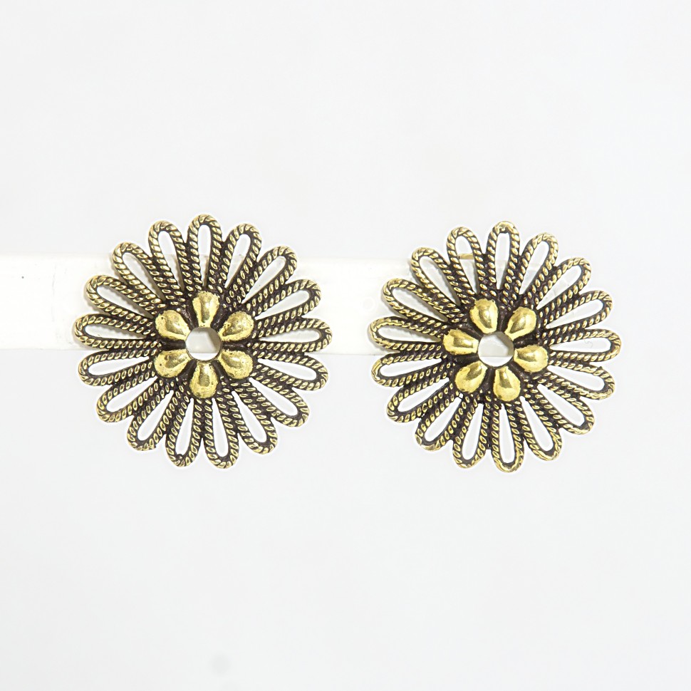 Clous d'oreilles fleurs laiton doré