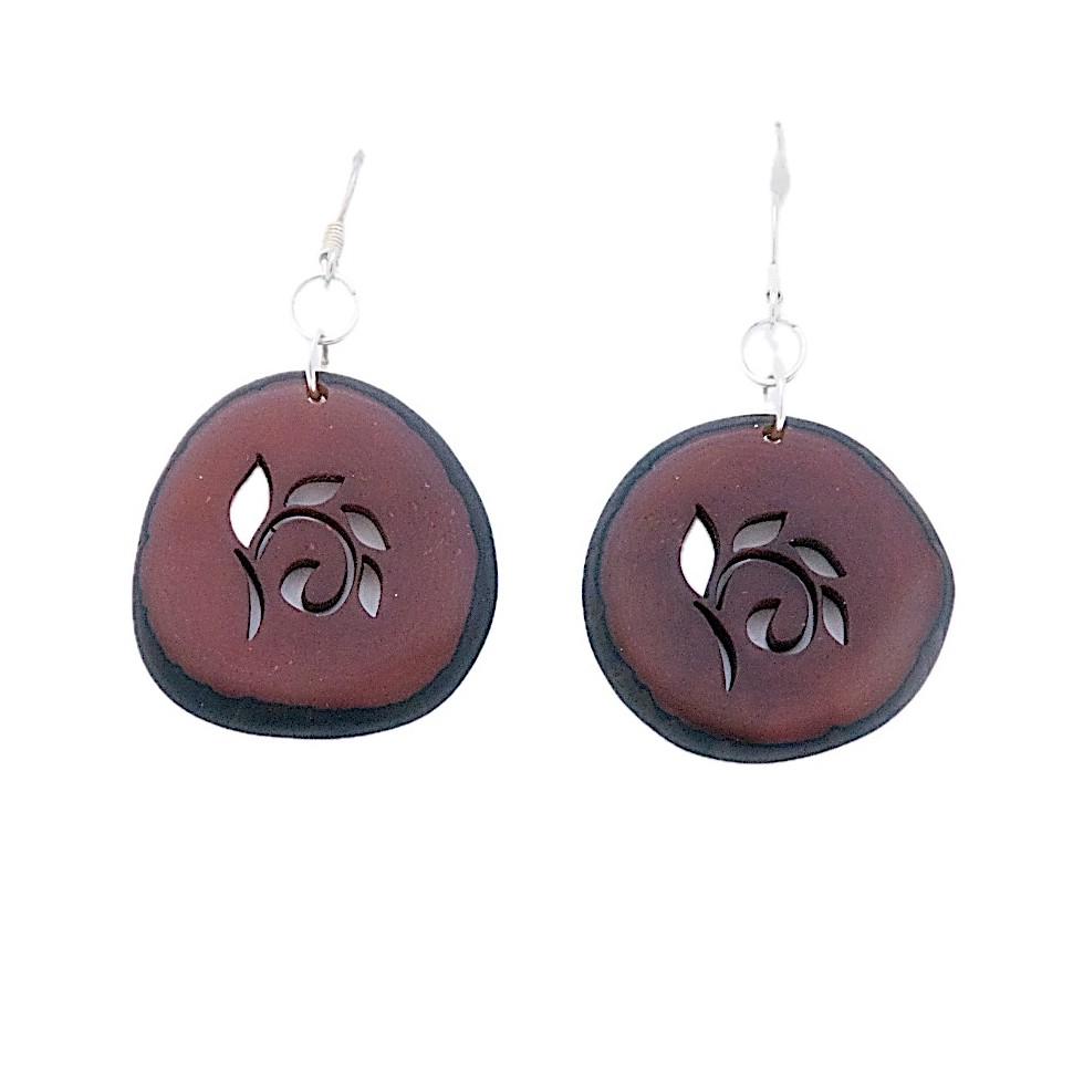 Boucles d'oreilles en tagua brun ajouré