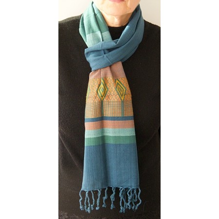 Echarpe 100% viscose bleu canard avec motifs