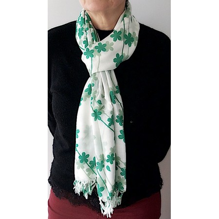 Echarpe blanche modal fleurs vertes