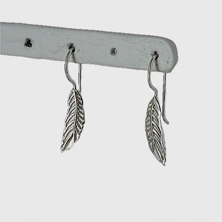 Boucles d'oreilles plumes en laiton argenté