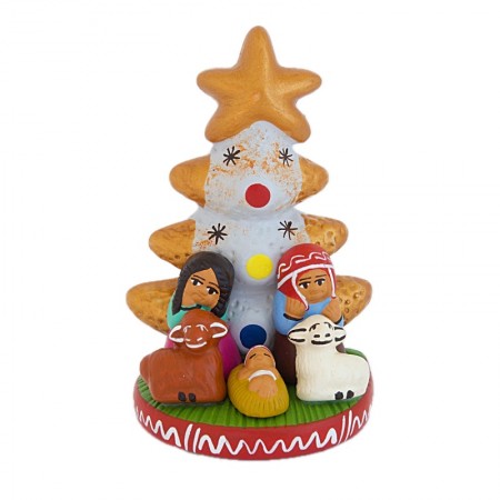 Crèche devant sapin de Noël