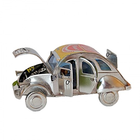 Voiture 2CV cannette recyclée ouverte