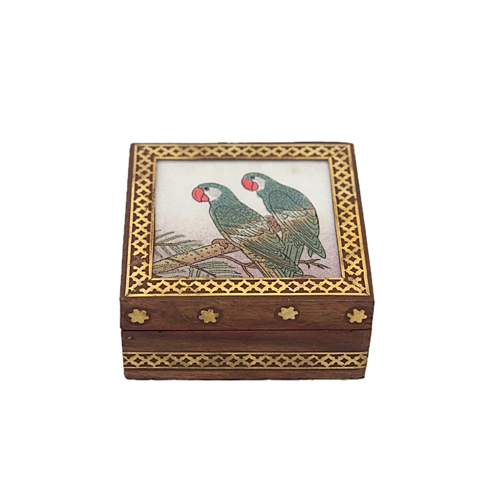 Boîte carrée perroquet bois sesham