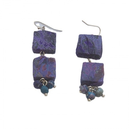 Boucles d'oreilles carrés et perles sari recyclé