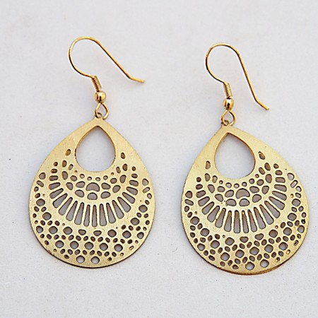 Boucles d'oreilles gouttes laiton doré ajouré