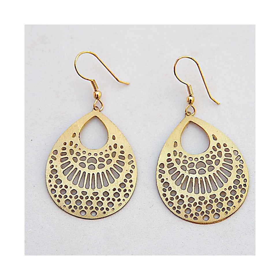 Boucles d'oreilles gouttes laiton doré ajouré